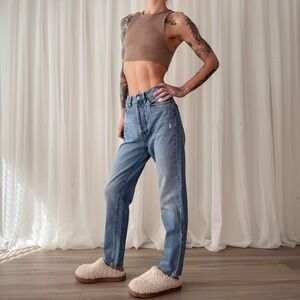 Stradivarius High Waisted Mom Jeans Medium‎ Wash Vintage Style Denim Size 4